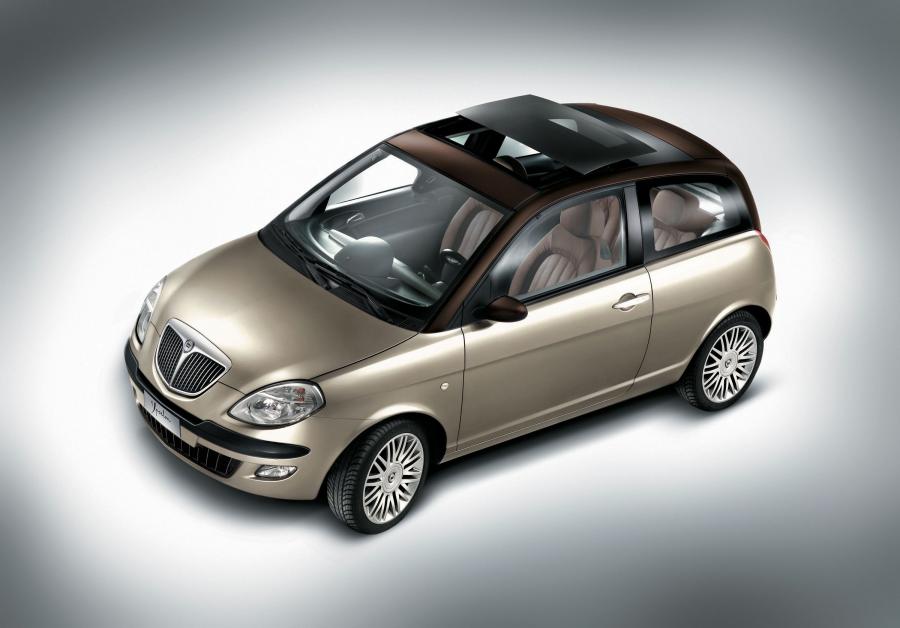 Lancia Ypsilon Unique Edition 2003 года  (фото 39 из 40)